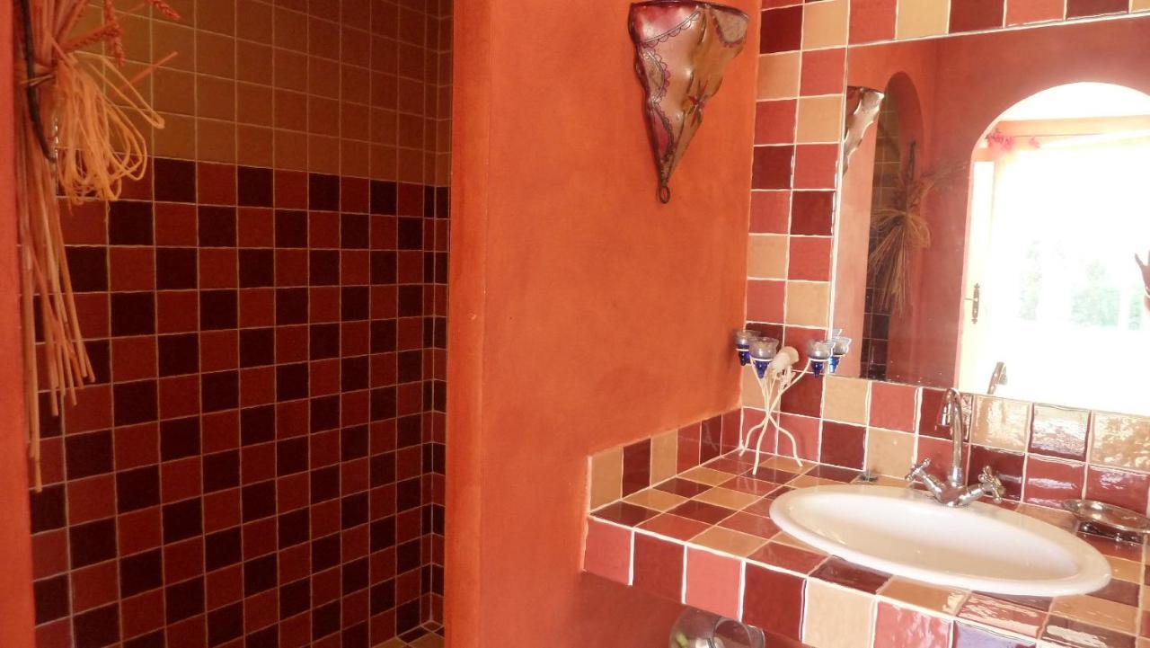 Les Cigalous Bed & Breakfast Restinclieres Dış mekan fotoğraf