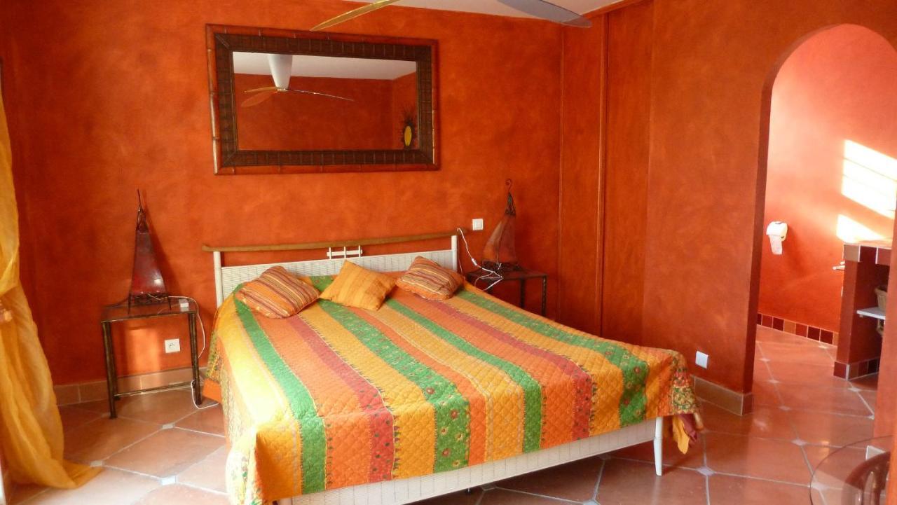 Les Cigalous Bed & Breakfast Restinclieres Dış mekan fotoğraf