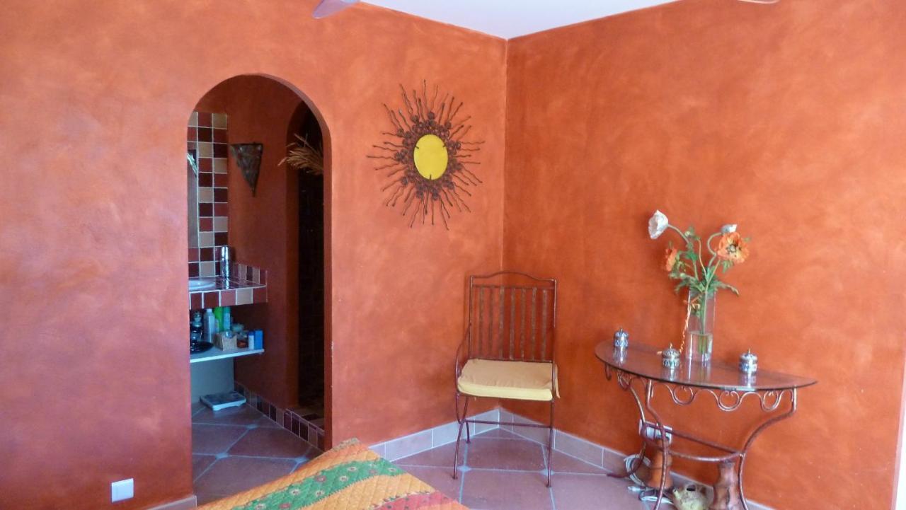 Les Cigalous Bed & Breakfast Restinclieres Dış mekan fotoğraf