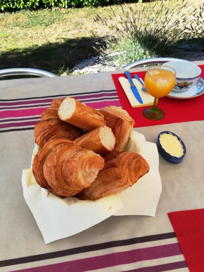 Les Cigalous Bed & Breakfast Restinclieres Dış mekan fotoğraf